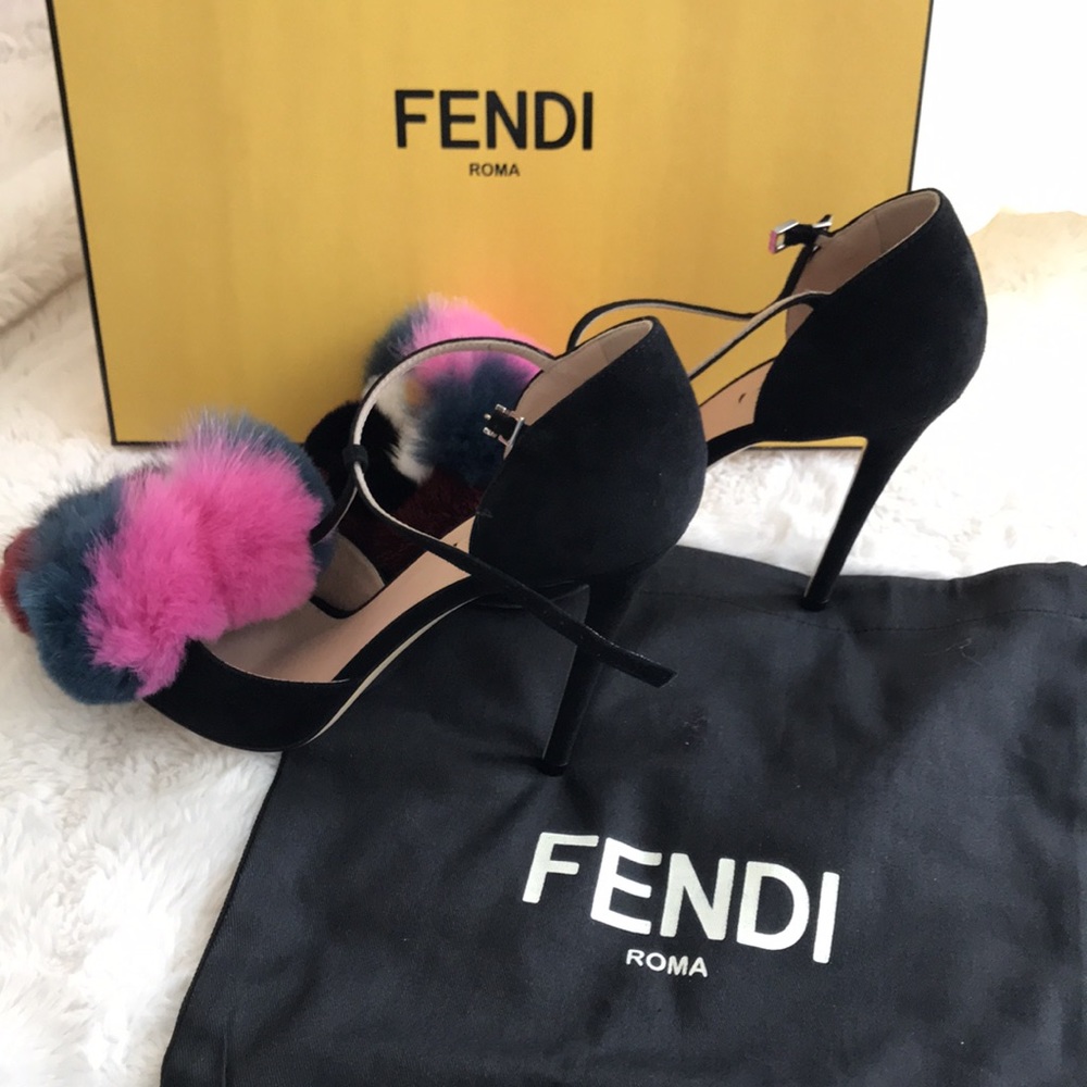 Fendi Brand New! Luxurious Dyed Fox Fur Black Suede High Heel Ladies Shoe.Beauty - Picture 3 of 11